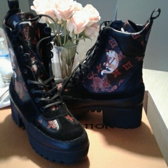 COPY - Louis Vuitton platform desert boots - Picture 1 of 4